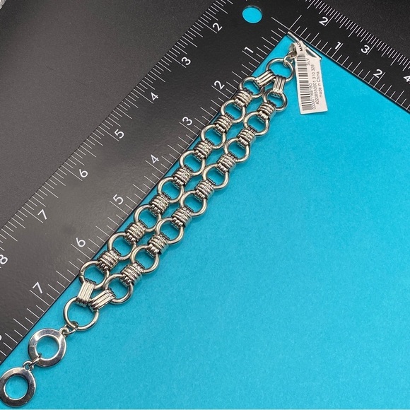 Chunky Chain Link Bracelet With Toggle Clasp - Picture 2 of 6